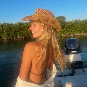 Meet your Posher, Peyton